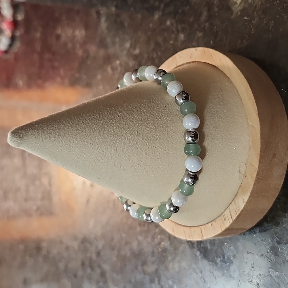 Handmade Silver Hematite and Green Aventurine Beaded Bracelet - Picture 3 of 4